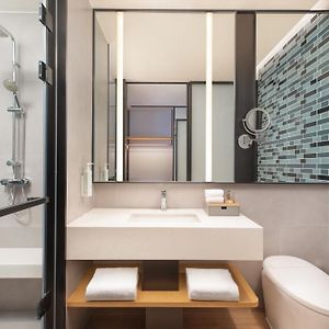 Premium King Room